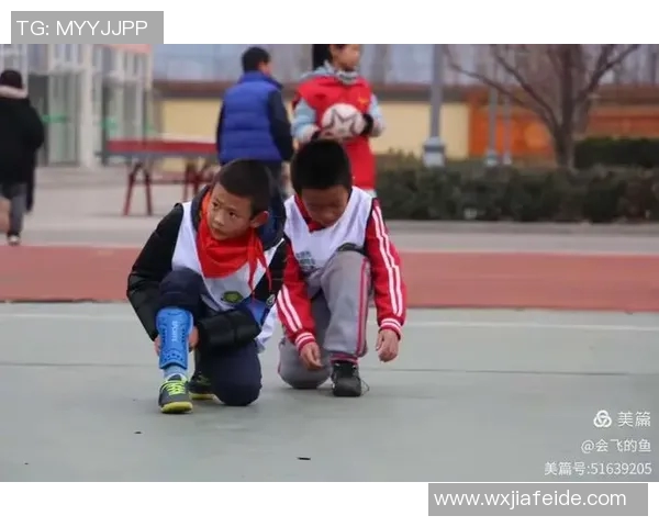 中国足球明星展现舞姿魅力引领运动与艺术的完美结合 中国足球明星展现舞姿魅力引领运动与艺术的完美结合