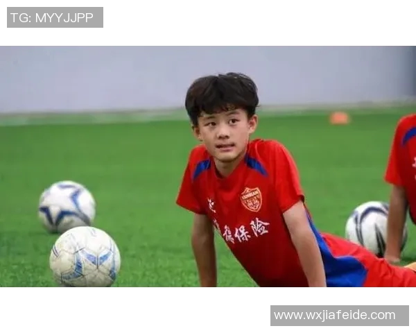 中国足球明星身高揭秘：他们的身高对比赛表现的影响与分析