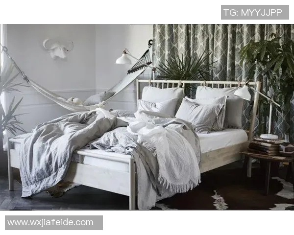 儿童床头足球明星台灯点亮梦想陪伴成长的温馨之选